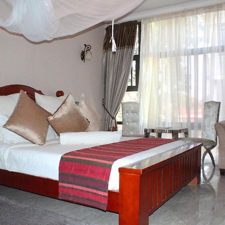 Sherbourne Hotel Kitwe Экстерьер фото