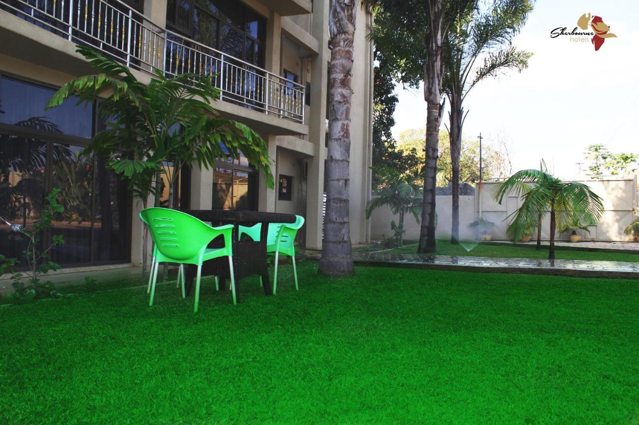 Sherbourne Hotel Kitwe Экстерьер фото