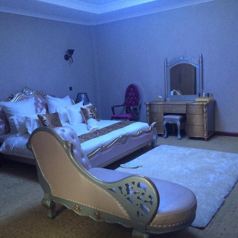 Sherbourne Hotel Kitwe Экстерьер фото
